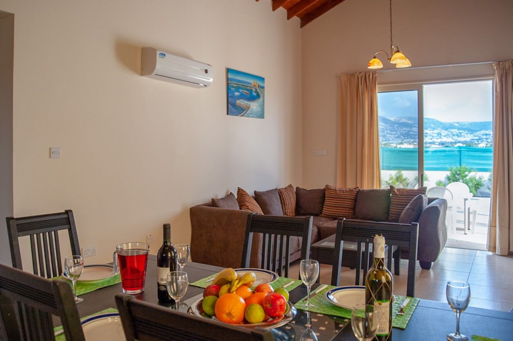 Open plan living and dining area