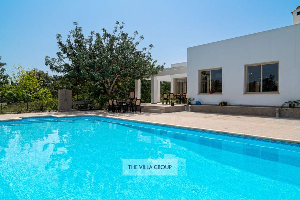 The villa offers plenty of off-street parking