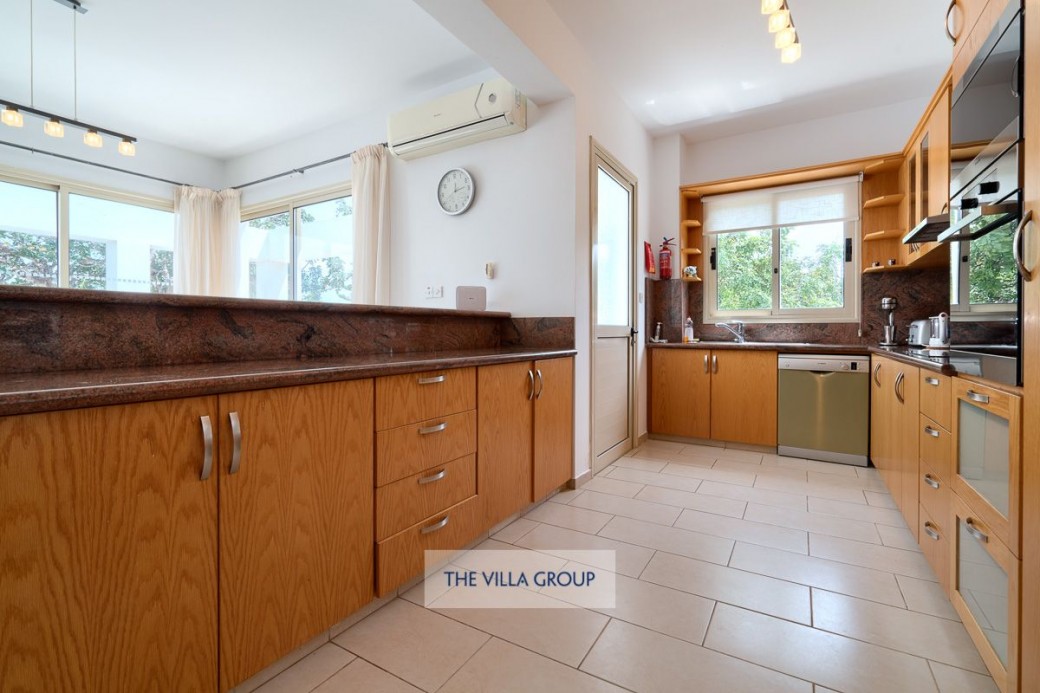 Plenty of worktop space