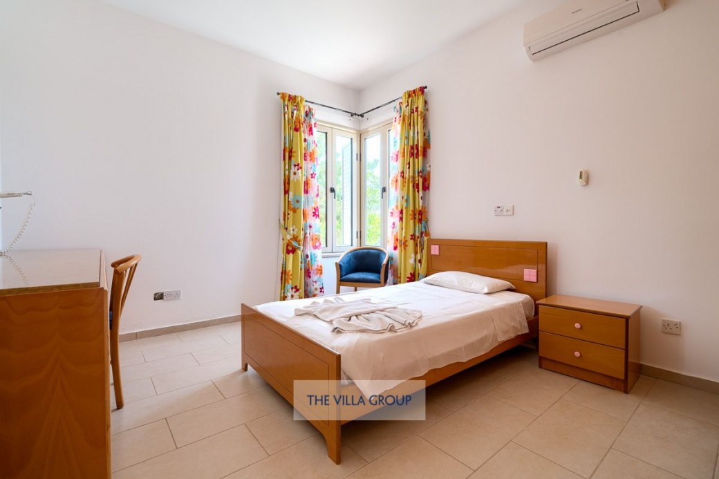Spacious bedroom