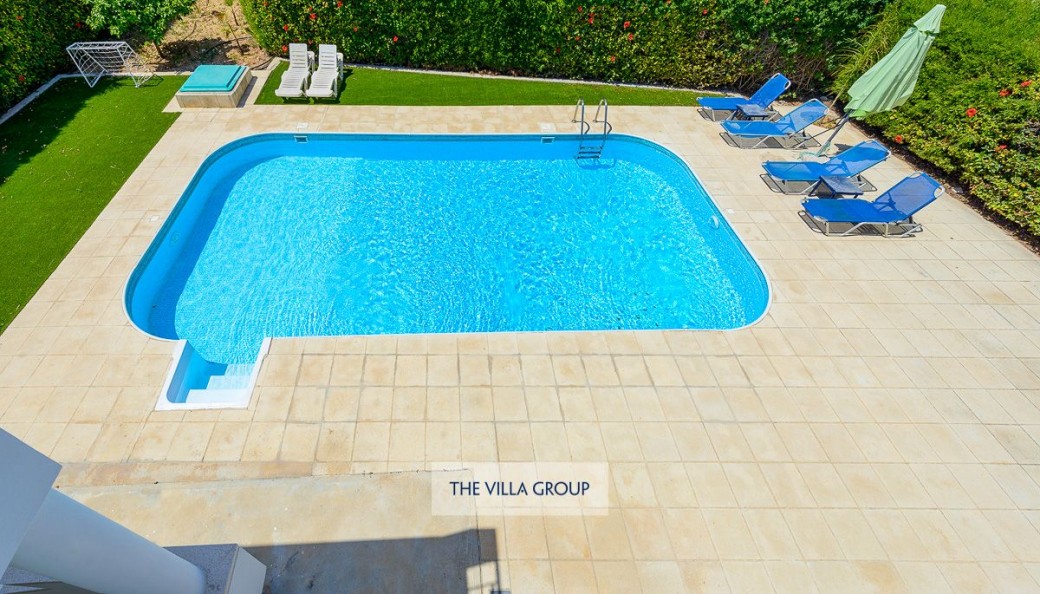 Private swimming pool with walk-in steps