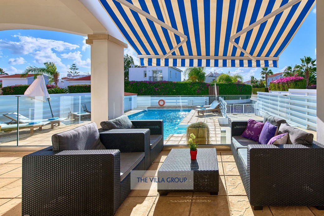 Furnished outside area