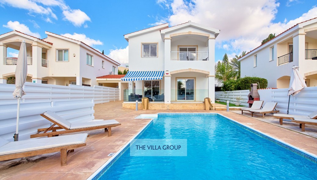 Secure fenced outside space