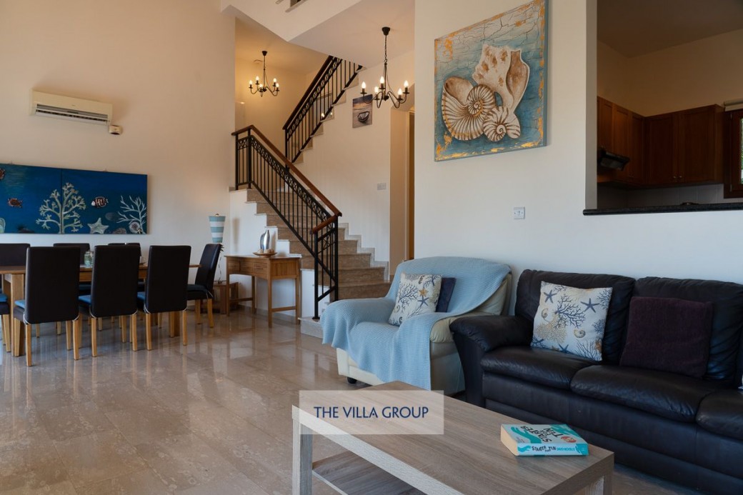 Open plan living and dining area