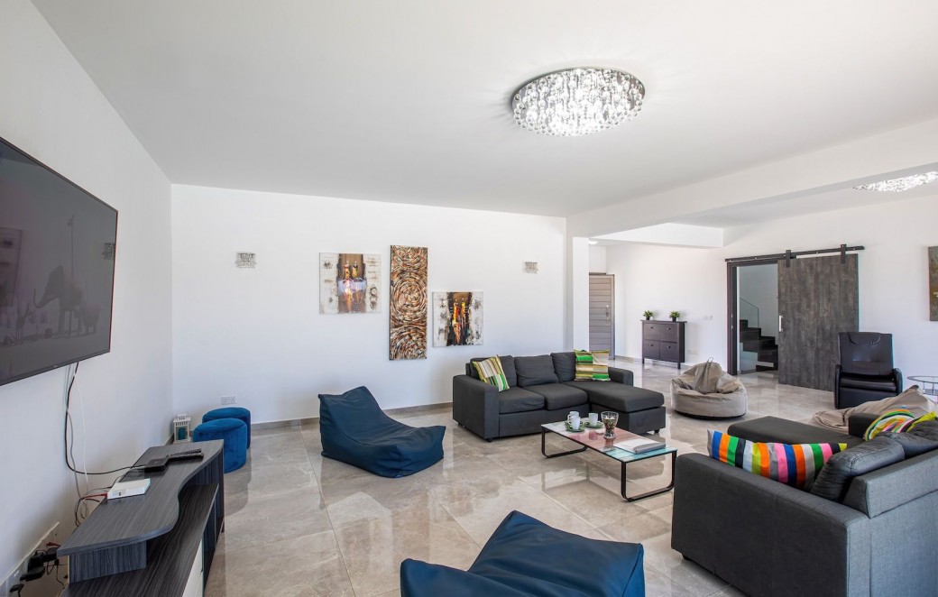 Upgraded Satellite TV with Video on Demand and complimentary wireless Internet (Up to 20 Mbps)