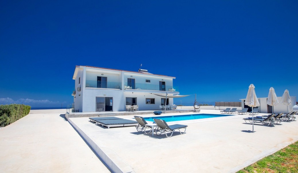 Heating for the swimming is available (see rental rates) upon request