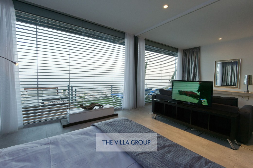 Master suite with rollaway wall which can separate the rooms upon request