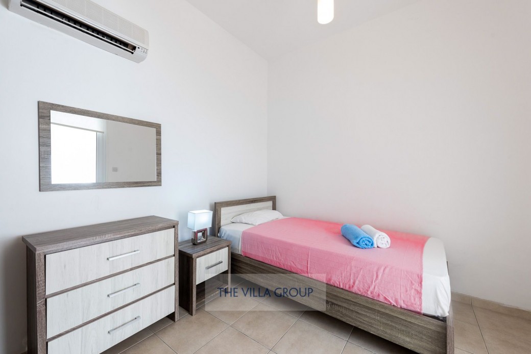 Single bedroom