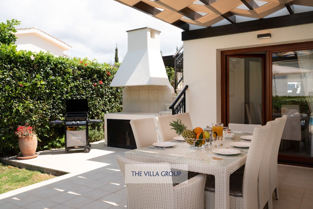 Al-fresco dining