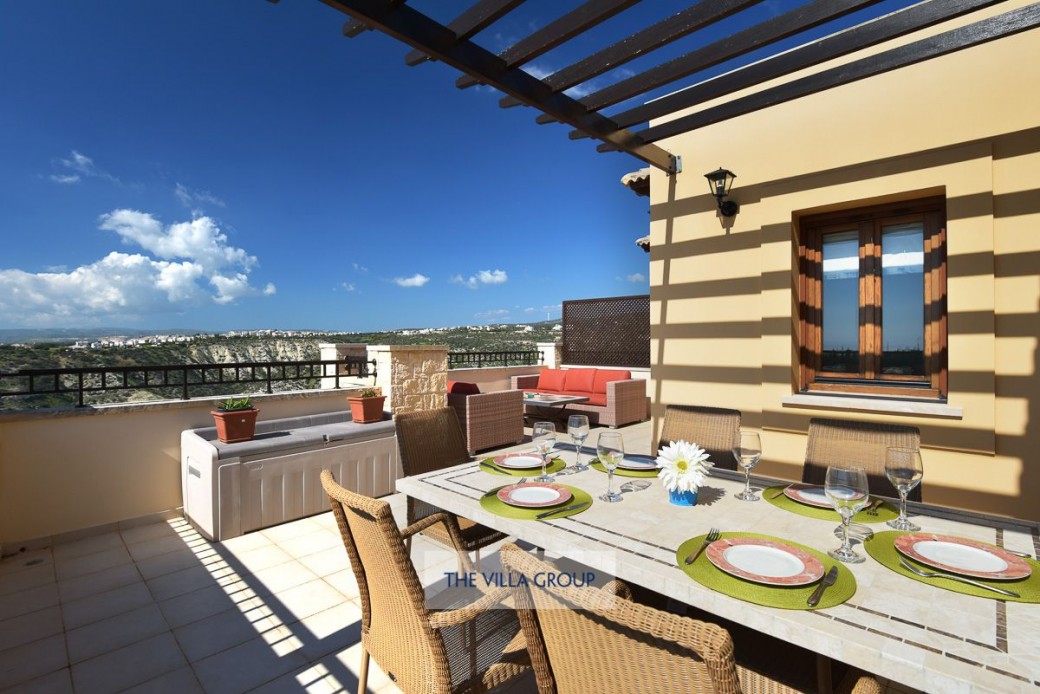 Al-fresco dining on the upper terrace