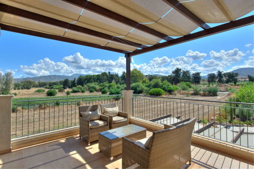 Furnished balcony