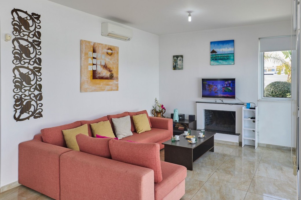 Air conditioning throughout