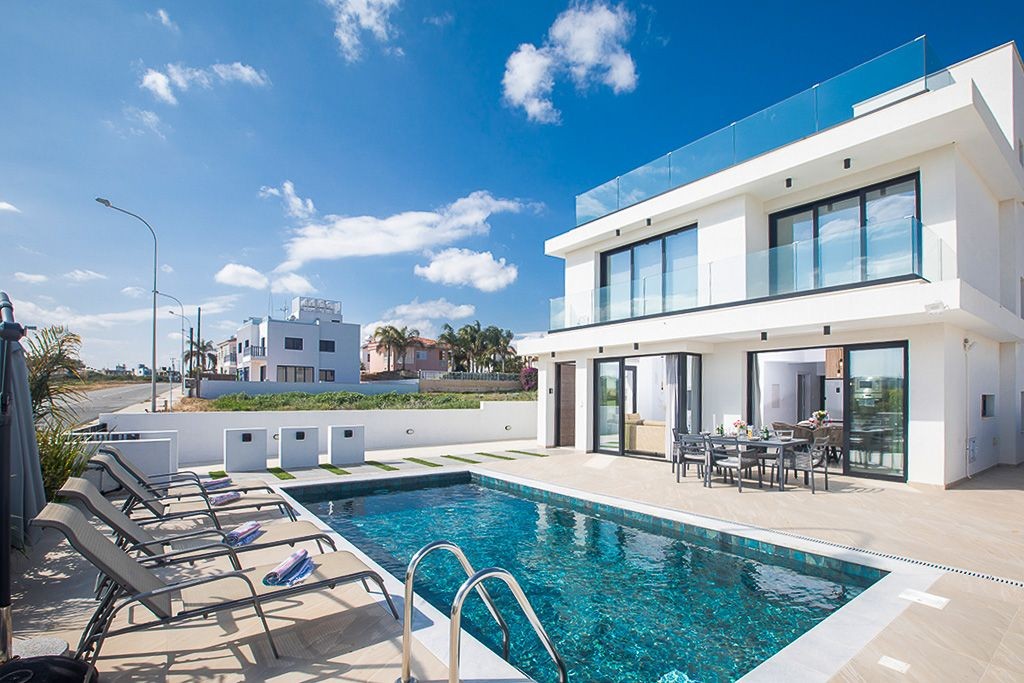 Private swimming pool