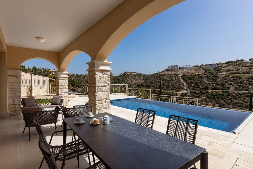 Cyprus Villa 639171