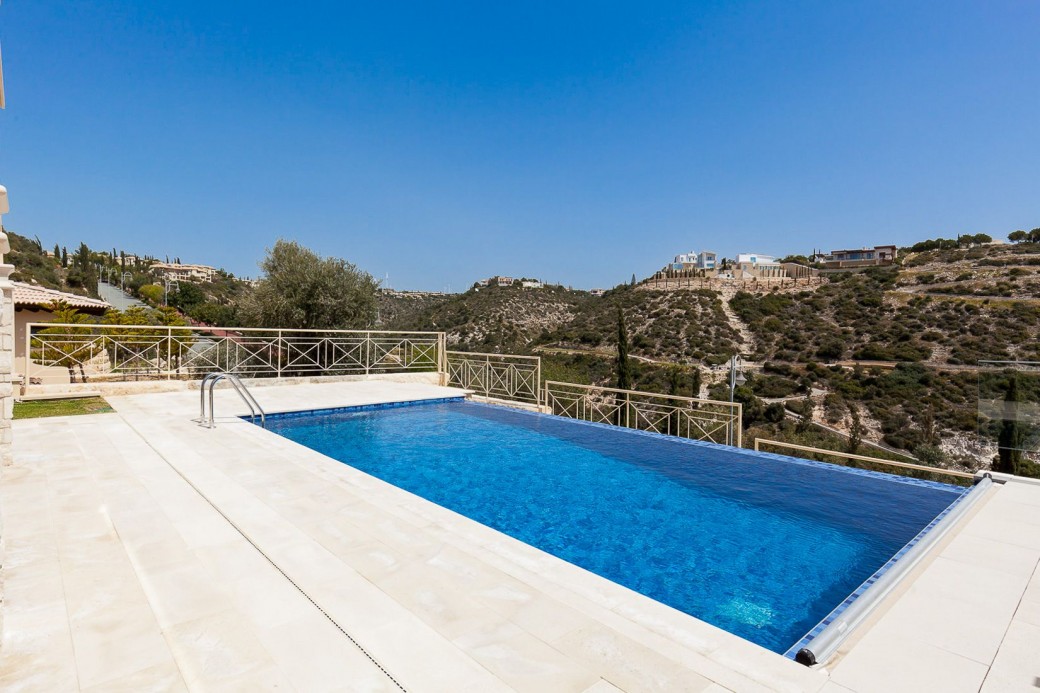 Cyprus Villa 639171