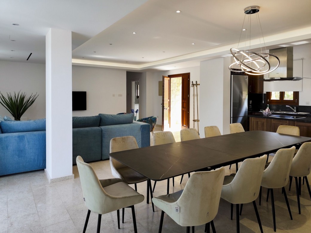 Open plan living, dining and kitchen areas