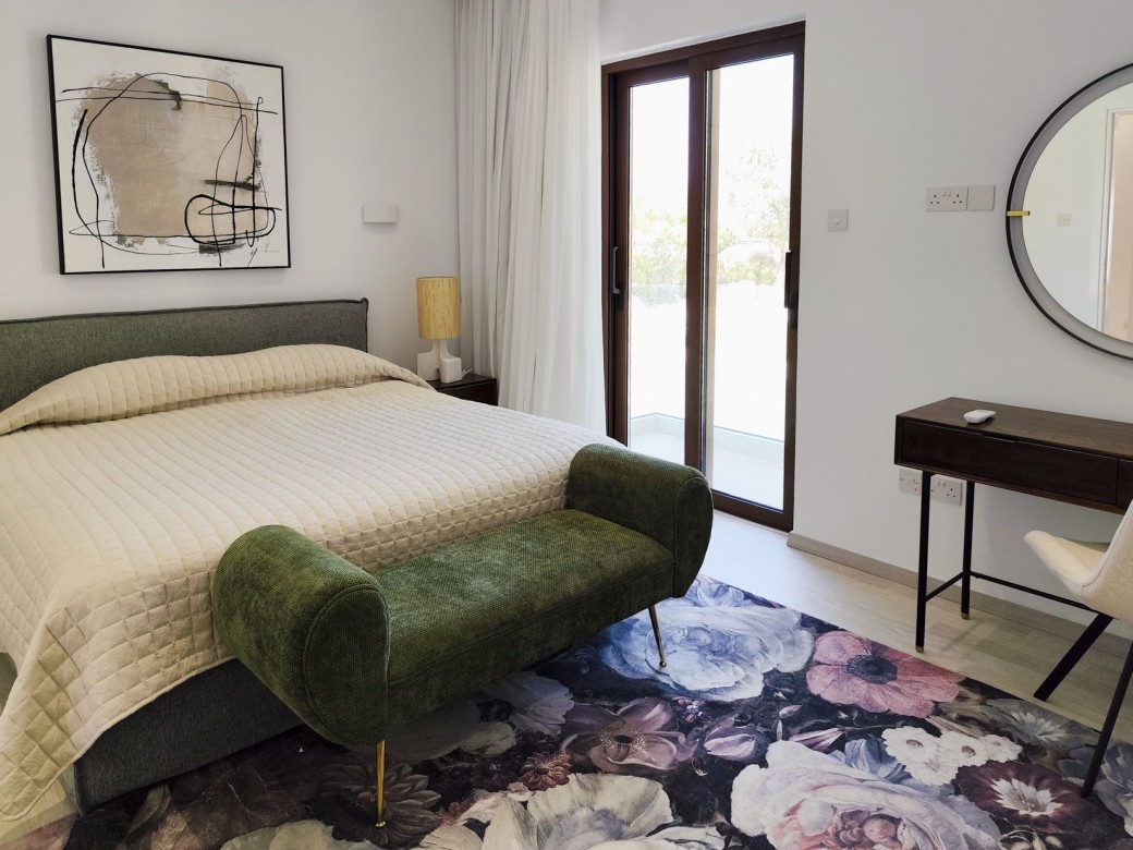 Each of the additional five bedrooms also come with en-suite showers