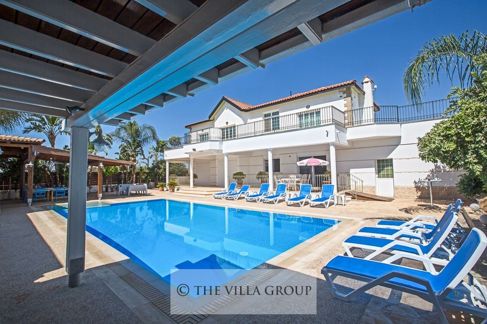 Generous outdoor areas for relaxing and al fresco dining