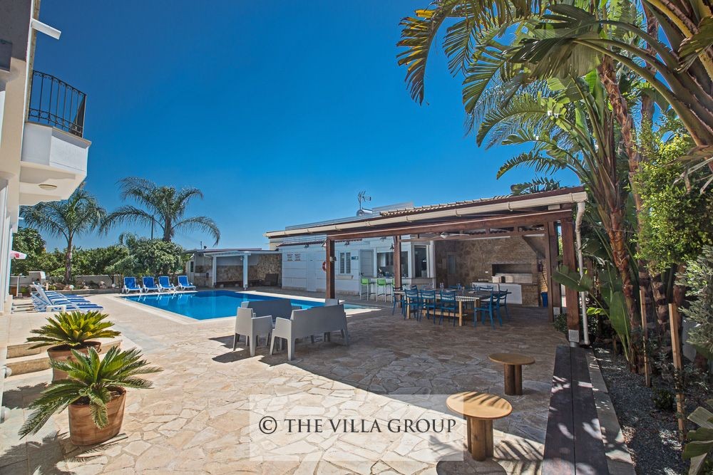 Generous outdoor areas for relaxing and al fresco dining