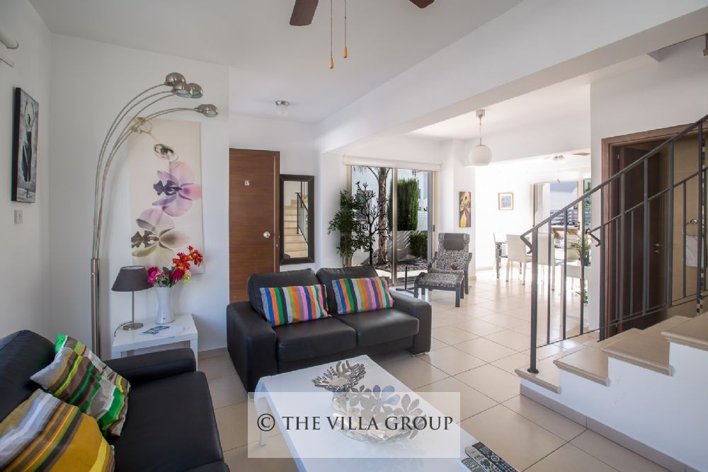 Open plan living and dining area