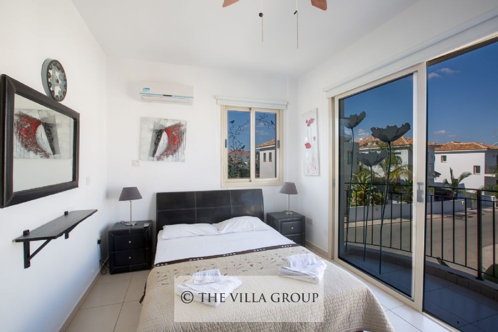 Double bed with balcony