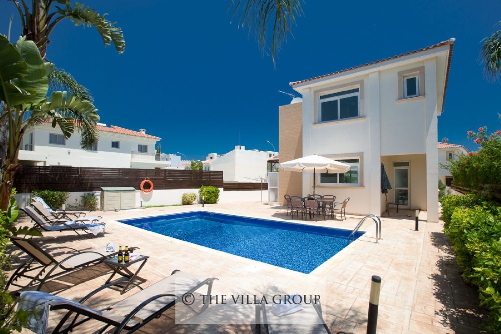 Beautiful 3 bedroom villa with private swimming pool