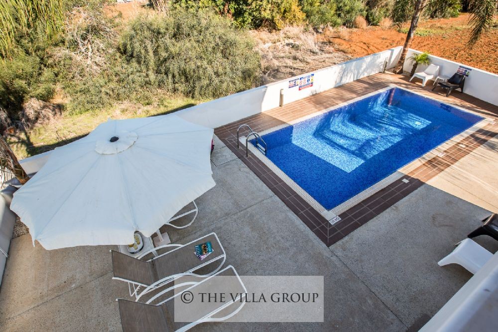 Overview of the swimming pool