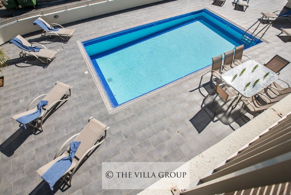 Bird's eye view of the swimming pool