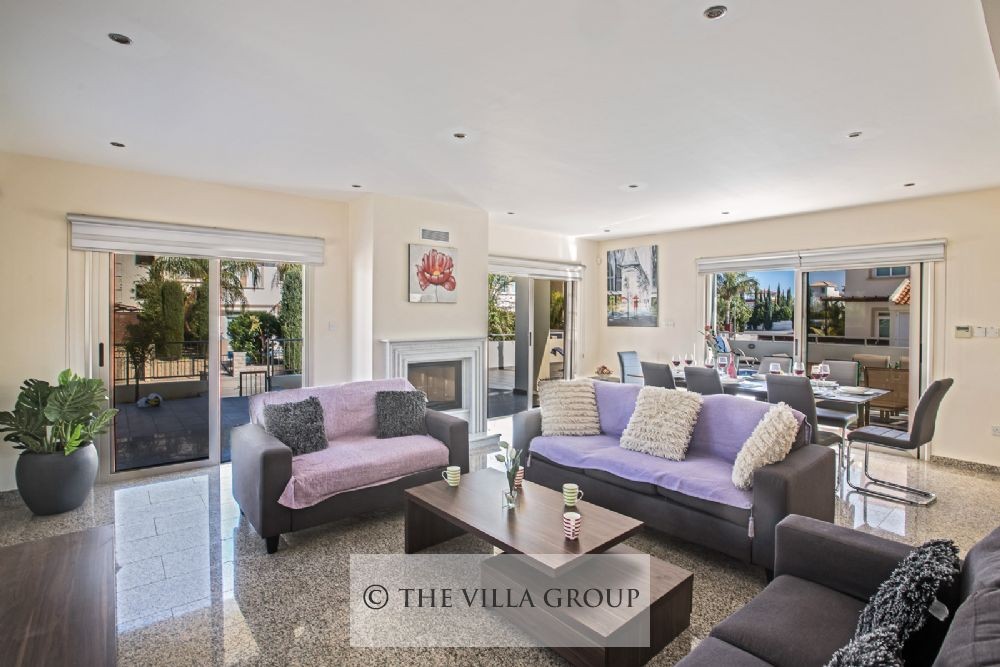 Living area with comfortable sofas