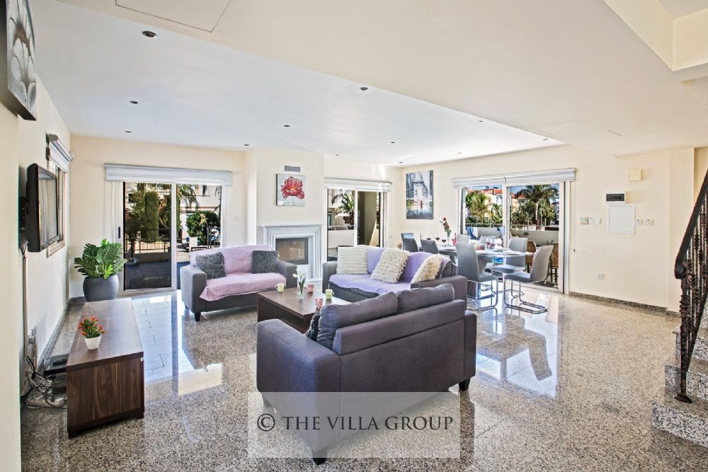 Living and dining area