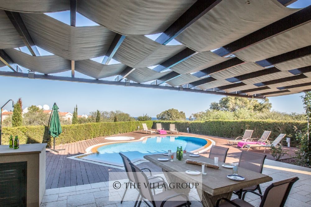 Furnished outside area