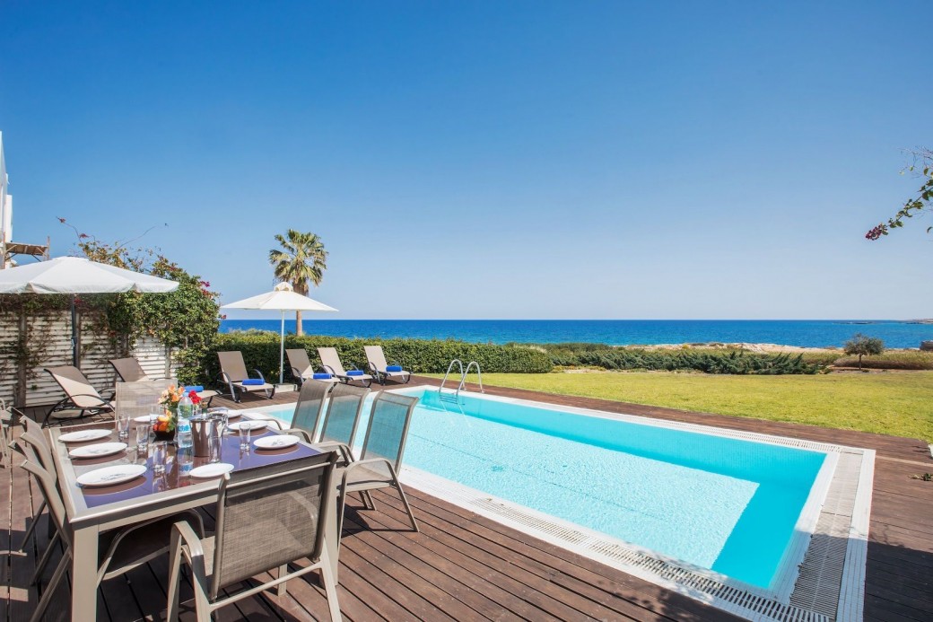 Unobstructed views of Mediterranean Sea