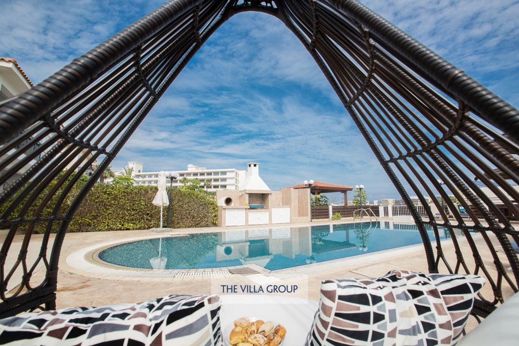 Stones throw from Protaras centre