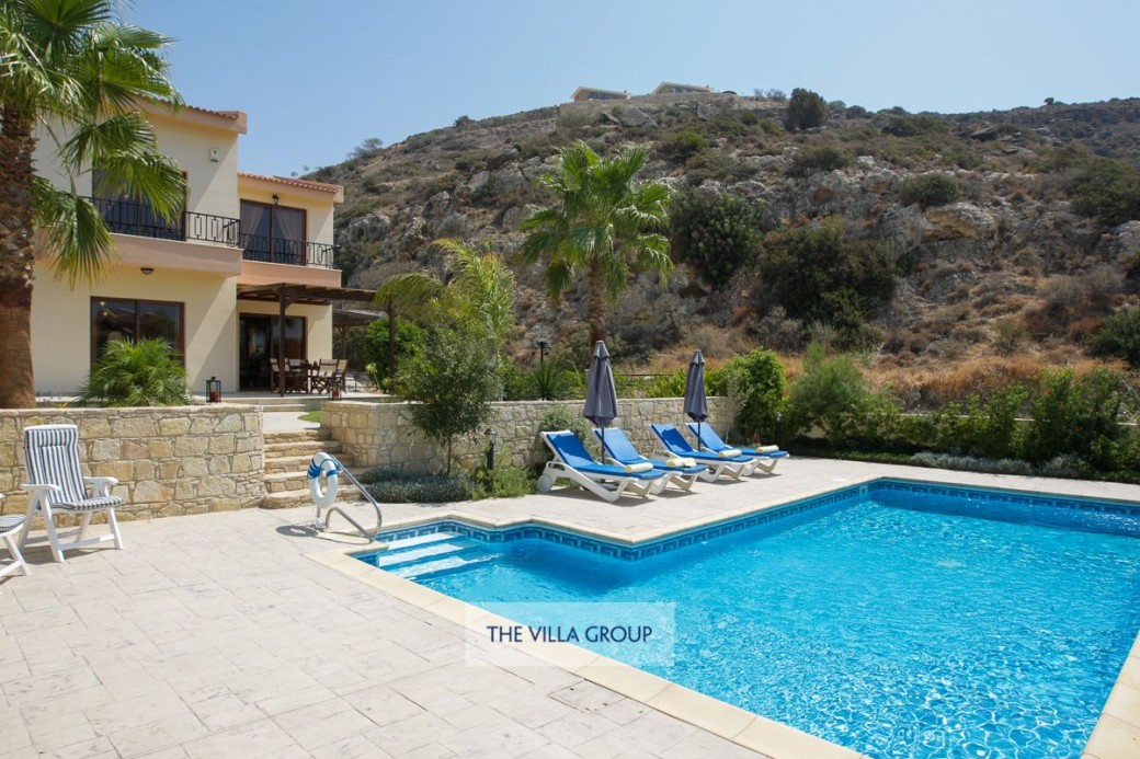 3 bedroom villa located in Pissouri