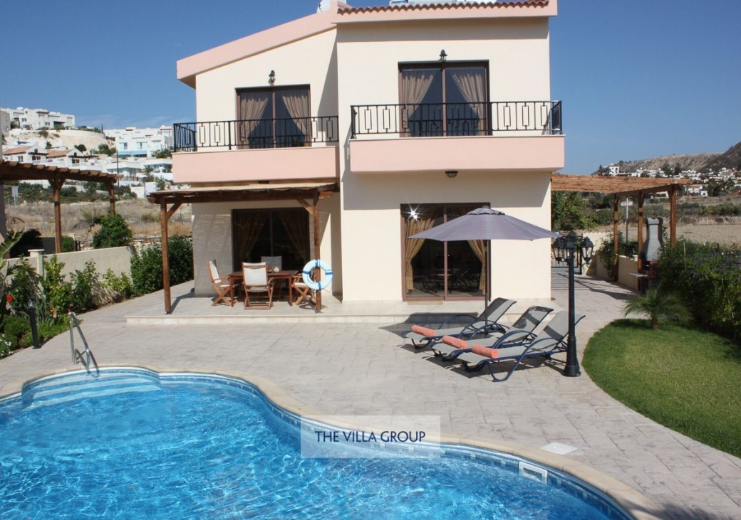 2 bedrooms; double and twin bedroom