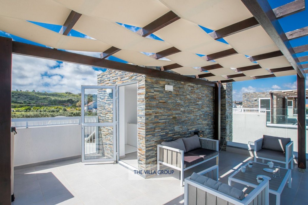 Furnished roof terrace