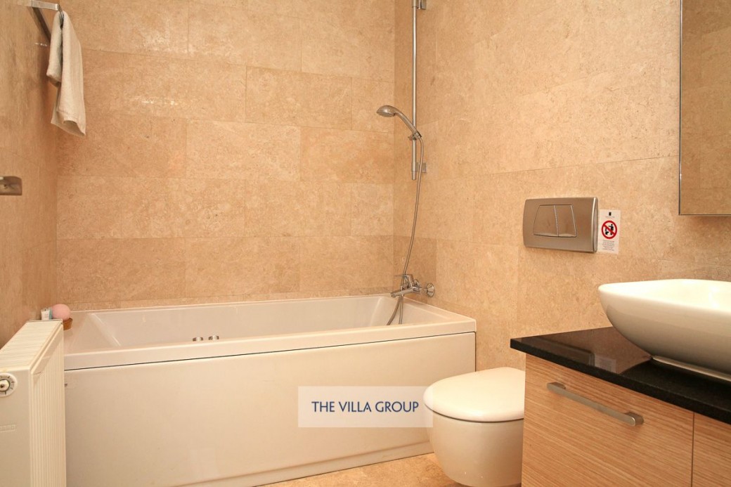 En-suite bathroom