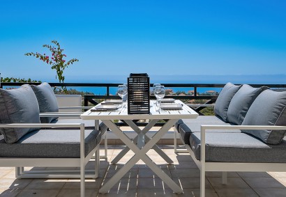 Thea Vista Apartment 