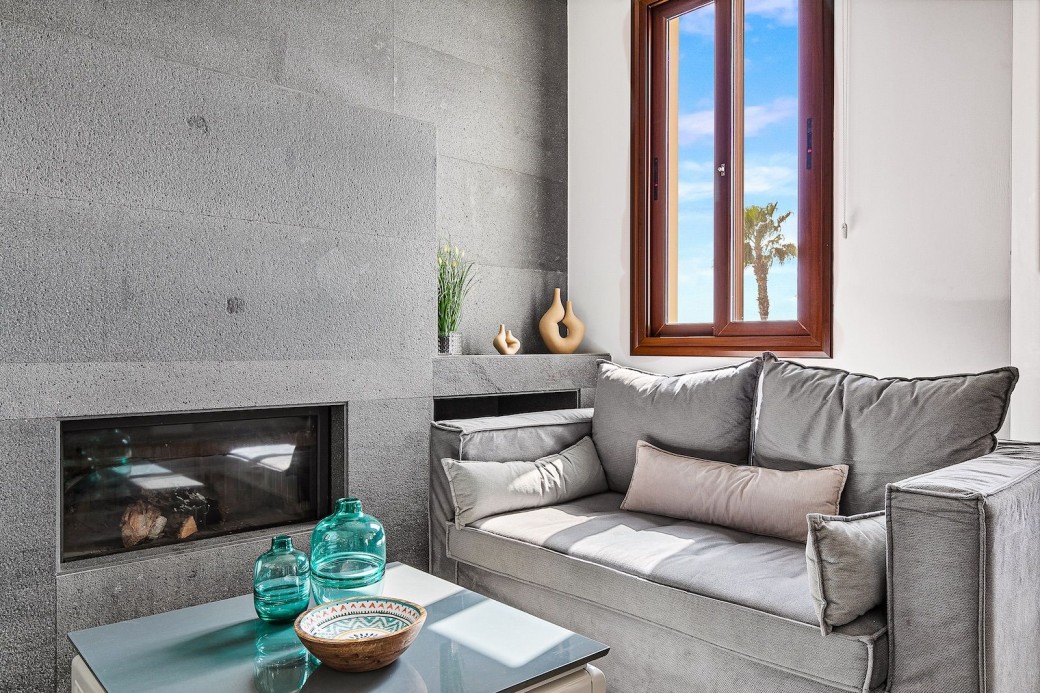 Ideal area to sit with a good book!