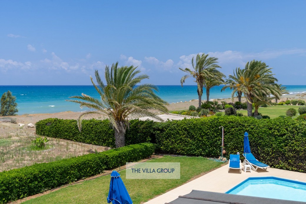 Amazing open sea views from first floor balconies