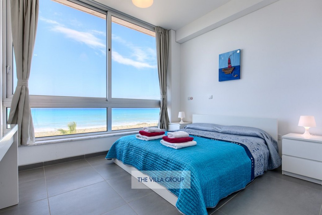 Double bedroom with en-suite on first floor