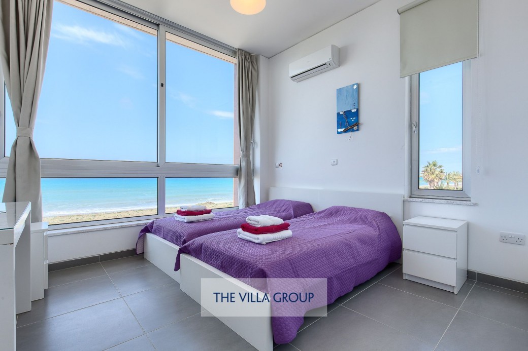 Twin bedroom on first floor