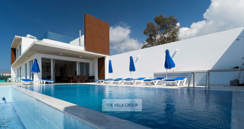 4 bedroom 4 bathroom beachfront villa
