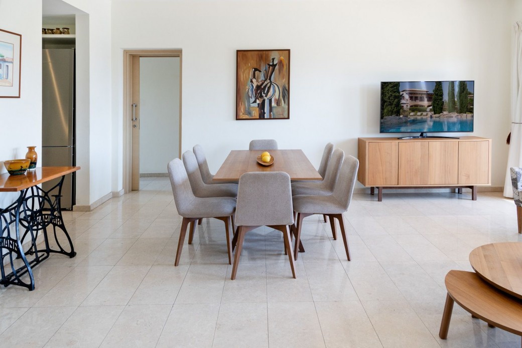 Meticulous attention to detail, boasting premium Italian-style kitchen fittings