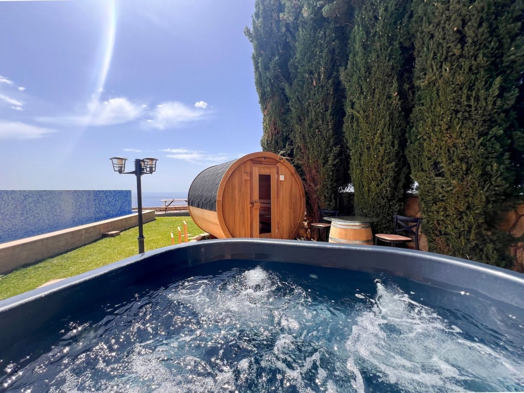 Hot tub